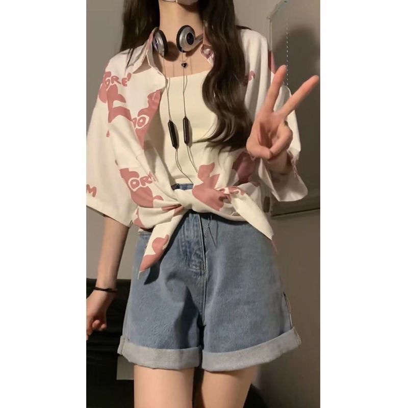 Áo Sơ Mi Tay Ngắn In Hình Thỏ Dễ Thương Cho Nữ