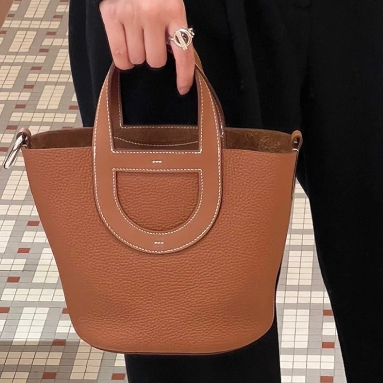 Túi Xô Đeo Chéo Một Bên Vai Bằng Da Thật Cao Cấp Hình Mũi Heo Thời Trang Xuân Hè Kiểu Mới Cho Nữ