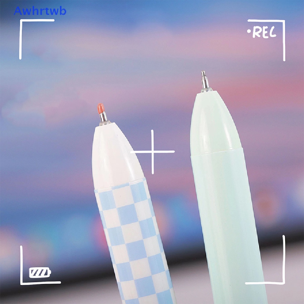 Set 4 Bút Bi Ngòi 0.5mm Họa Tiết Trái Tim Xinh Xắn Mới