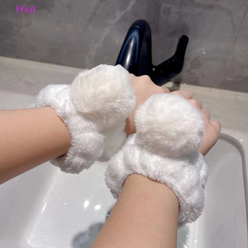 1 Cặp Băng Đeo Cổ Tay Thấm Hút Mồ Hôi Linh Hoạt Họa Tiết Hoạt Hình