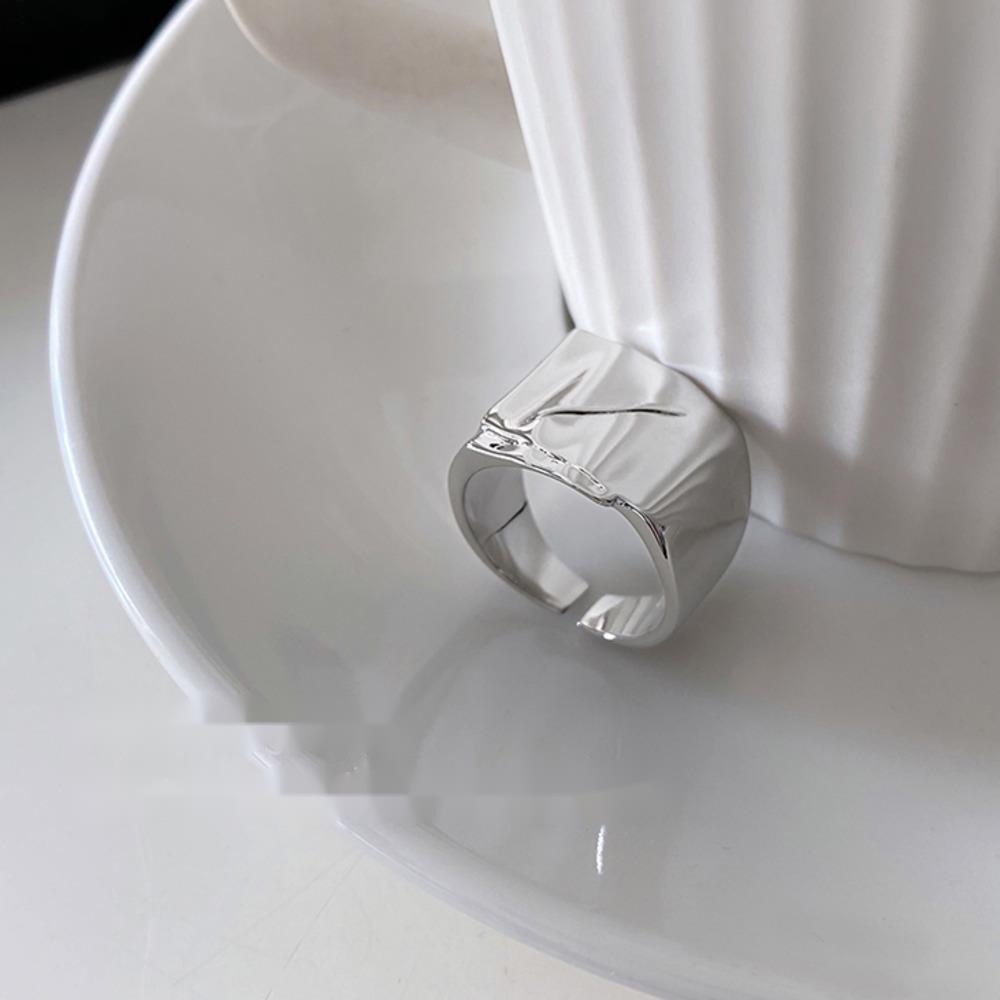 Nhẫn Hình Vuông Xếp Ly Bất Đối Xứng Phong Cách hip hop Thời Trang Cho Nam Và Nữ