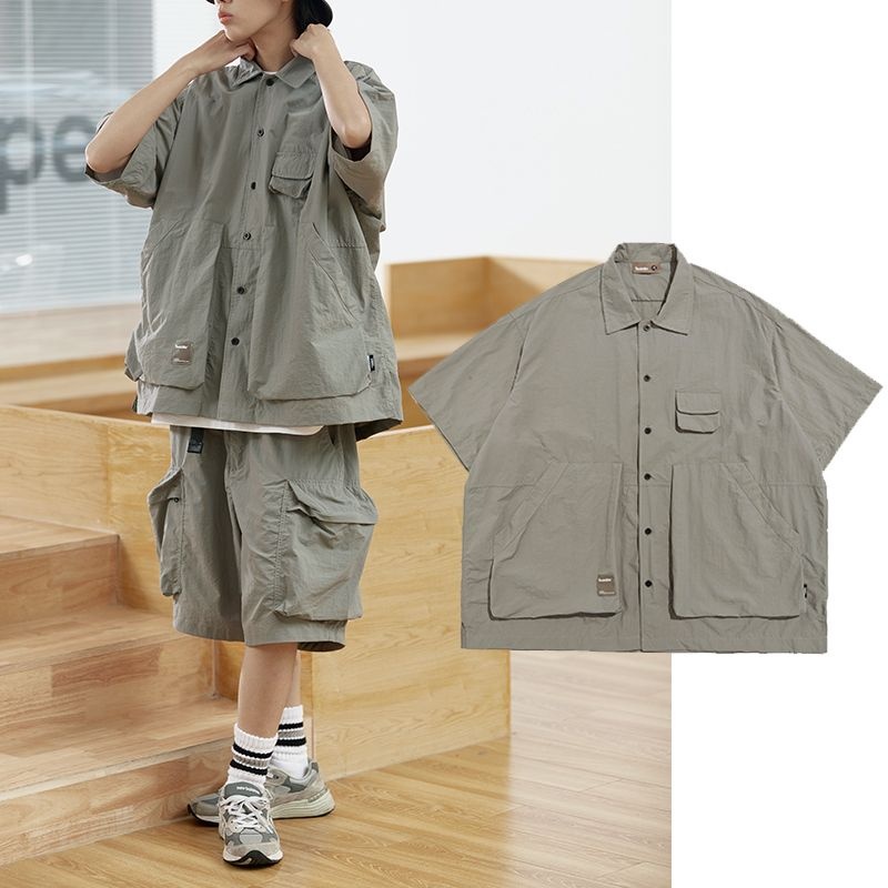 【luckin men's】áo thun nam+quần túi hộp，áo sơ mi nam+quần short ống rộng nam，bộ đồ，quần đùi thể thao nam，bigsize t shirt，Áo Sơ Mi Tay Ngắn Màu Trơn Nhiều Túi Phong Cách Nhật Bản Cho Nam，áo xám，quần ngố nam，thời trang nam，xanh lam， đồ bộ