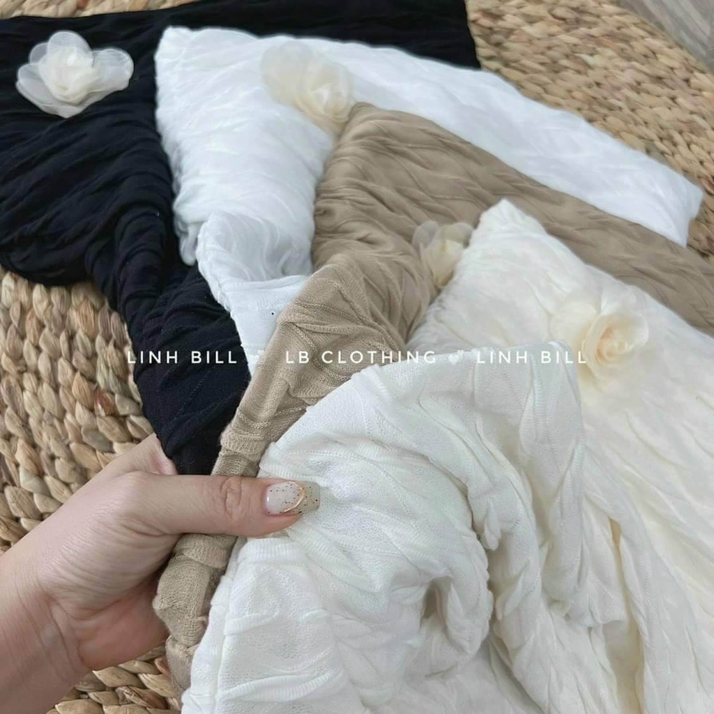 Áo trễ vai gân viền sóng kèm tag nơ