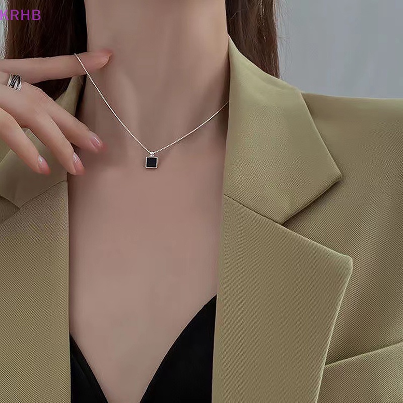 Vòng cổ Mặt Vuông Mạ Bạc Thời Trang Dành Cho Nữ Mới