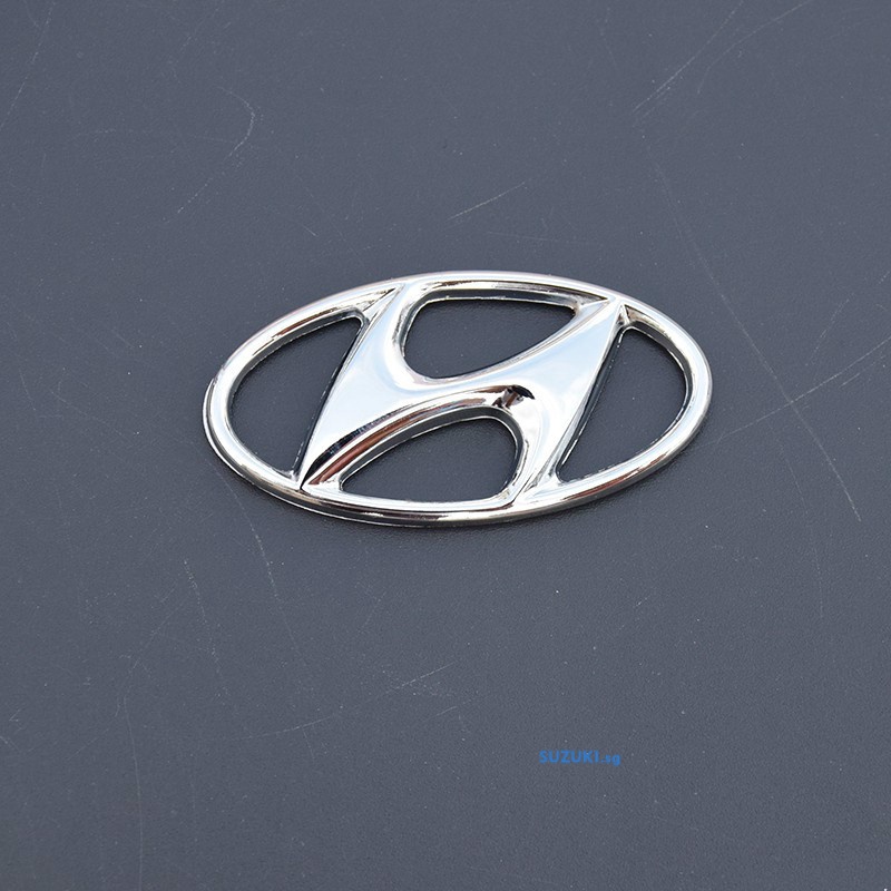 Logo Trang Trí Vô Lăng Xe Hơi Hyundai Chất Lượng Cao