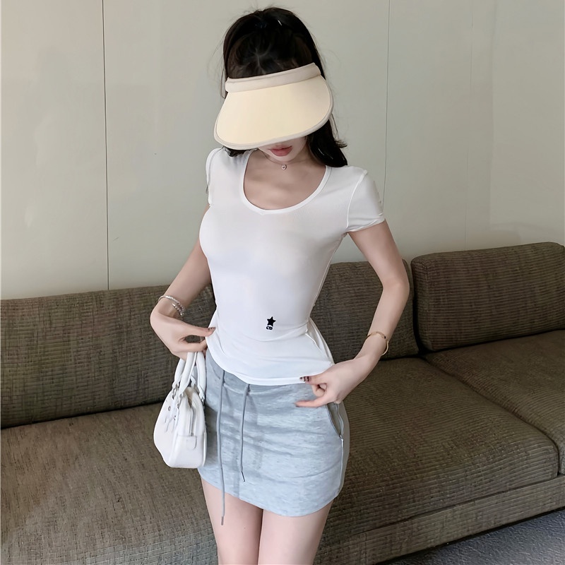 Áo Thun Tay Ngắn Cổ Chữ U Màu Sắc Đơn Giản