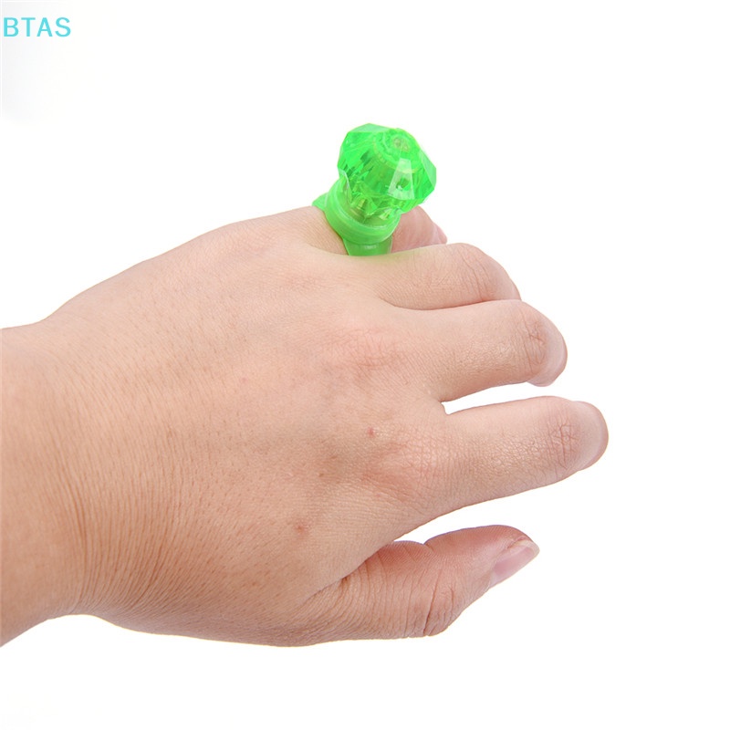 Bộ 5 Nhẫn Đèn LED Phát Sáng Trong Bóng Tối Cho Bé