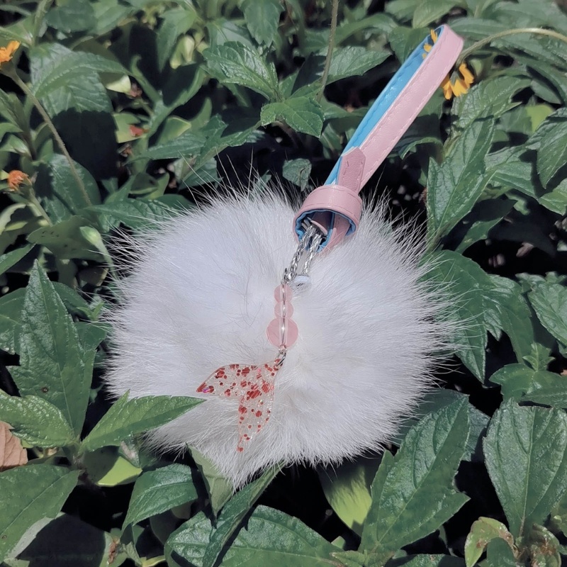 Dây Treo Điện Thoại Hình Chú Heo / Dâu Tây Đuôi Cá Dễ Thương