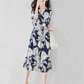 Đầm hoa bản lớn cổ V Xiny D273230