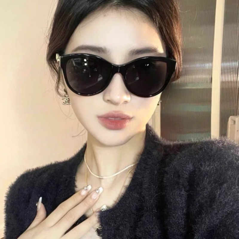 Kính Mát Gọng Lớn Thời Trang Cá Tính Cho Nữ