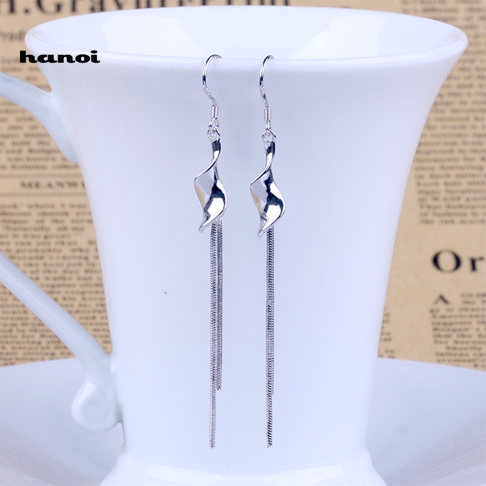 Bông Tai Hợp Kim Dáng Dài Phối Tua Rua Màu Bạc Thời Trang Cho Nữ