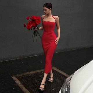 Đầm ôm body hở lưng quyến rũ