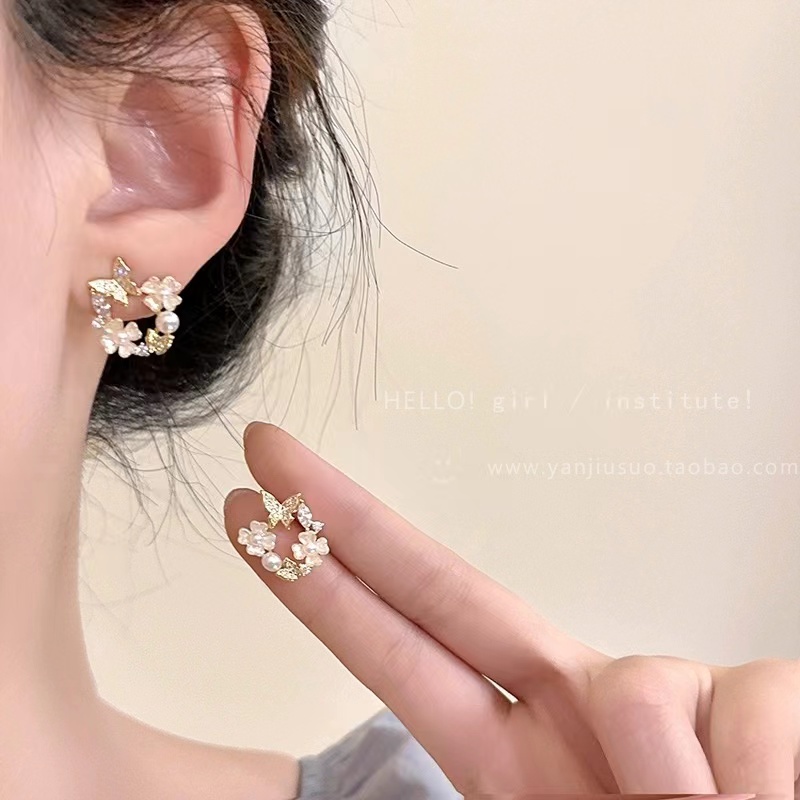 Bông Tai Mạ Bạc 925 Hình Hoa Đính Ngọc Trai Giả Phong Cách Hàn Quốc