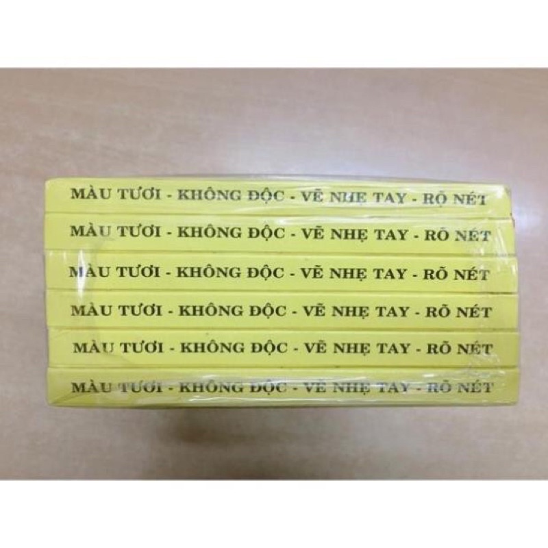 Bút Sáp Màu Bút sáp tô màu Bút Sáp màu thơm 12 màu cho bé Tập Tô 999- Thepooh