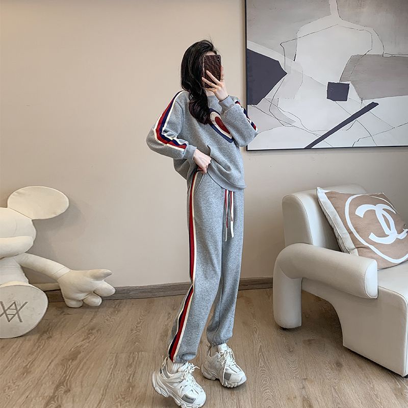 Bộ Đồ Thể Thao Mỏng Màu Xám Phong Cách Thời Trang Thu Đông Châu Âu Dành Cho Nữ