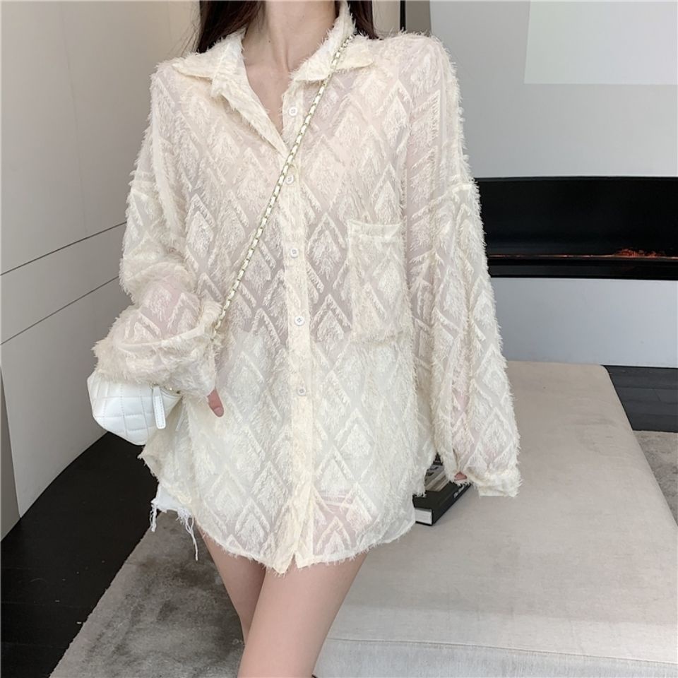 Áo sơ mi ren đen phụ nữ thiết kế niche mùa xuân thu sexy tính khí preppy phong cách áo sơ mi mid-length loose top