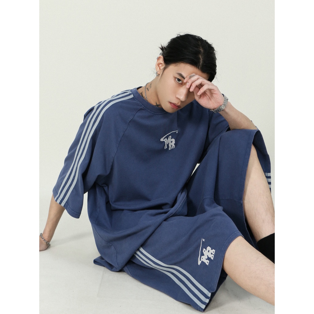 Set Đồ Thể Thao Phối Áo Thun Tay Ngắn Phong Cách Retro Mỹ Cá Tính Cho Nam