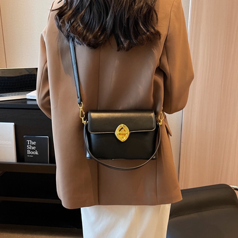 Túi Đeo Chéo Hình Vuông Có Móc Khóa Thời Trang Cao Cấp Dành Cho Nữ