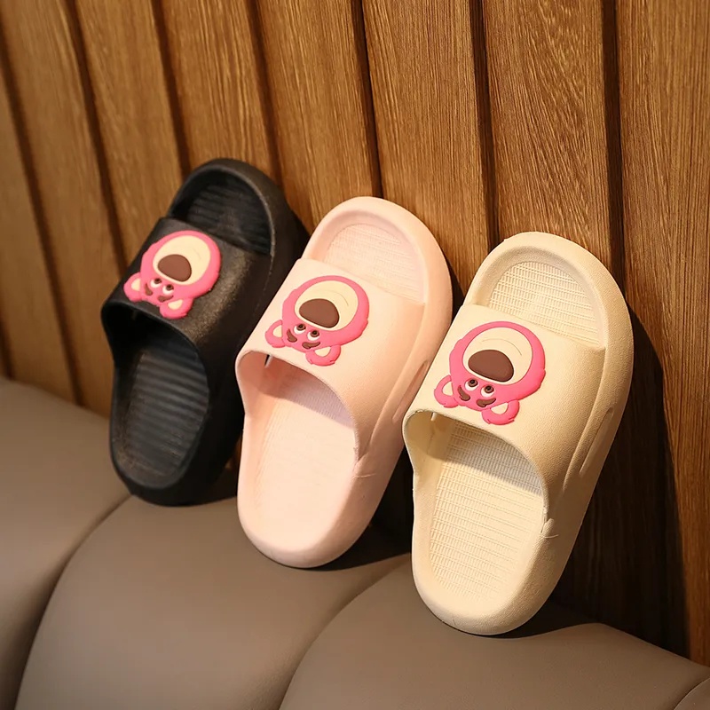 Dép Đi Trong Nhà Tắm Đế Mềm Chống Mùi Chống Trượt Hình Gấu Dâu Tây Hoạt Hình Dễ Thương Dành Cho Bé Trai Và Bé Gái