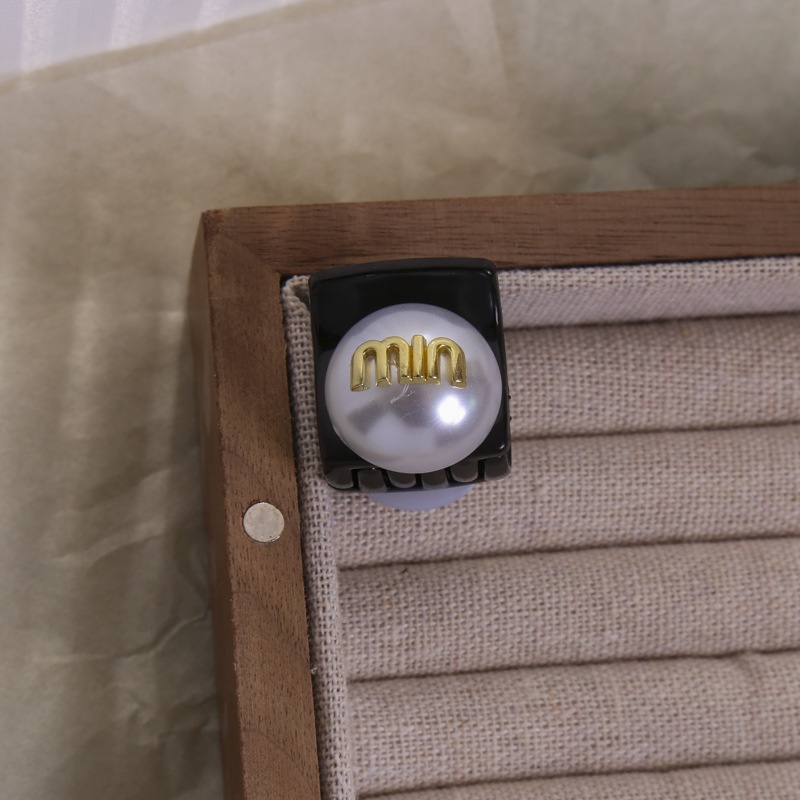 Kẹp Tóc Đính Ngọc Trai Nhân Tạo Phong Cách Retro 2023