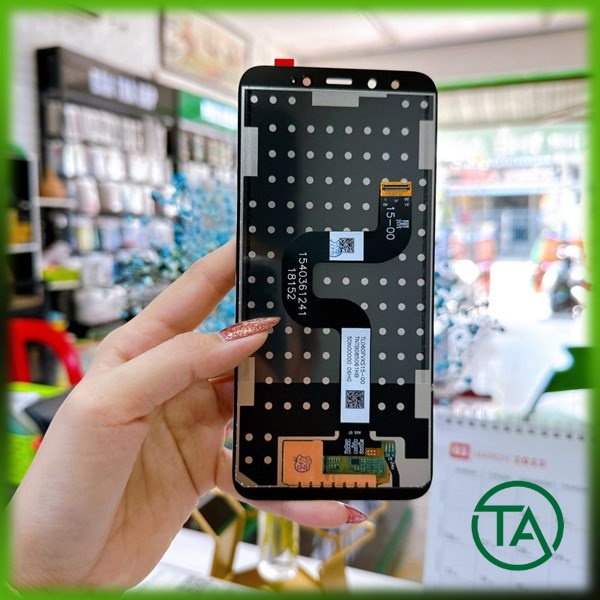 { ẢNH THẬT } Màn hình Xiaomi Mi A2 / Mi 6X đã test, hiển thị đẹp.