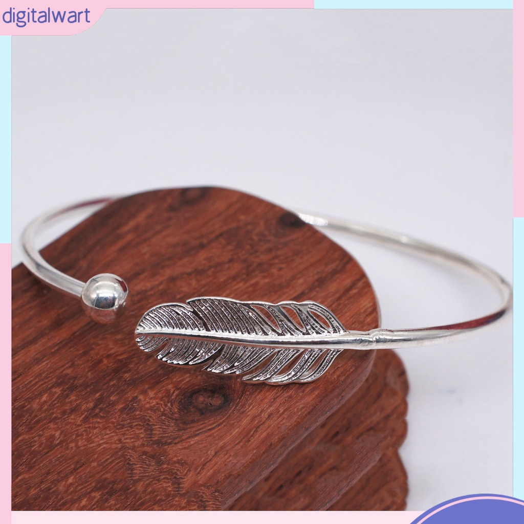 Vòng Đeo Tay Hình Tròn Màu Sắc Bạc Họa Tiết Lông Vũ Đơn Giản Có Thể Điều Chỉnh Cho Ngày Valentine