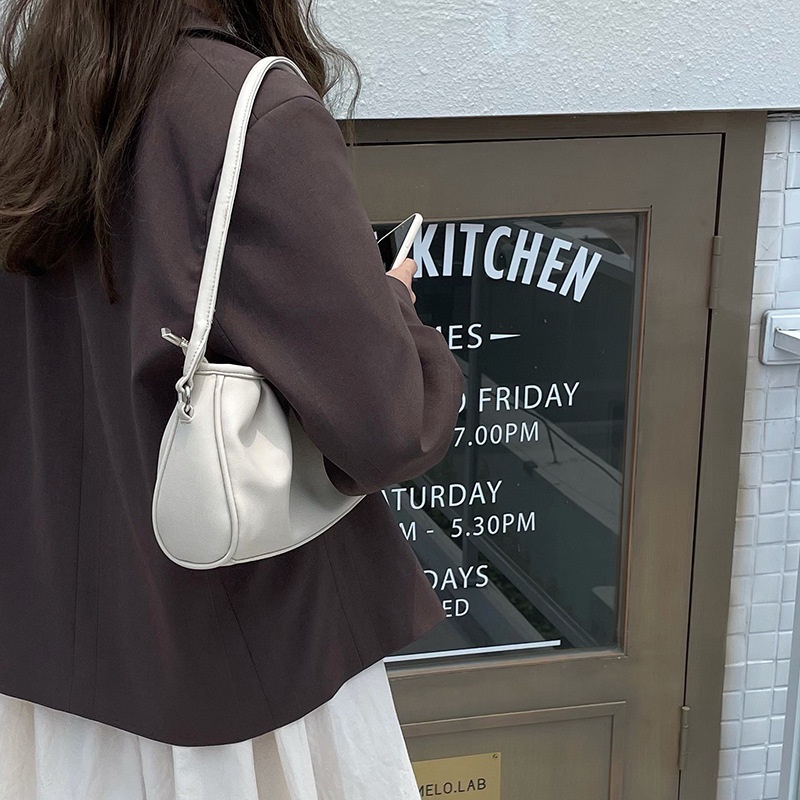 Túi Xách Đeo Chéo Hình Đám Mây Xếp Ly Thiết Kế niche Dễ Phối Đồ Cho Nữ