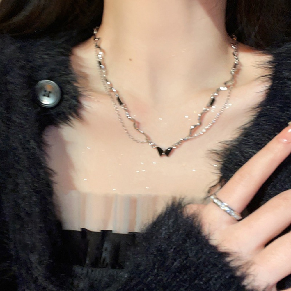 Vòng cổ Mặt Hình Bướm Đính Đá Kim Cương Nhân Tạo Phong Cách Thời Trang Mới Cao Cấp Quyến Rũ Dành Cho Nữ