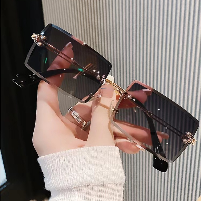 (KIQI-FASHION) COD Kính Mát Chống Tia UV400 Tròng Màu Gradient Phong Cách Vintage Thời Trang Cho Nữ