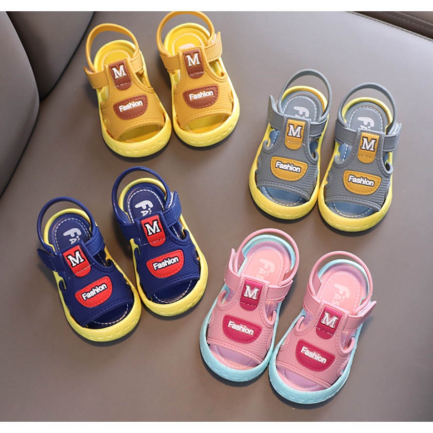 [HCM]Giày đẹp cho bé trai bé gái tập đi. Dép quai hậu cho bé 6-36 tháng. giày nhựa cho bé baby link