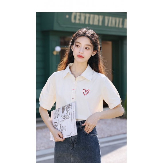 Nhỏ Phong Cách Preppy Thêu Trái Tim Top Nữ 2023 Thiết Kế Mùa Hè Niche Áo Sơ Mi Nửa Tay