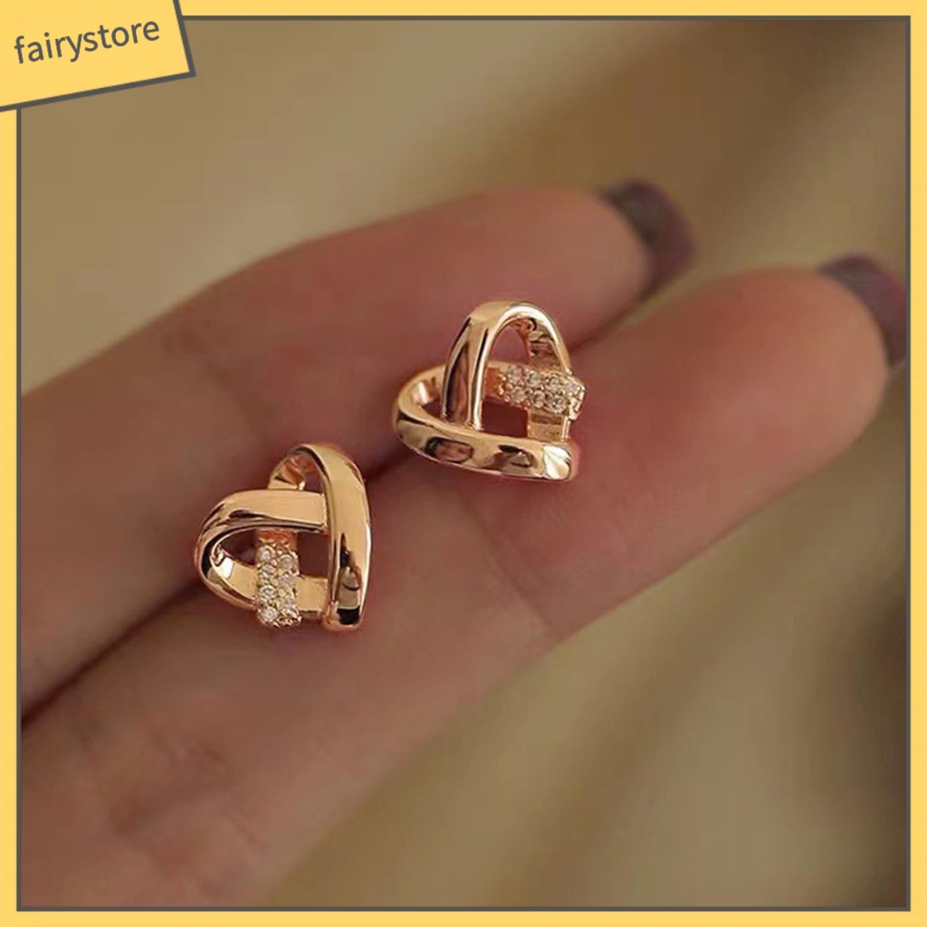 1 Đôi Bông Tai Hình Trái Tim Đan Chéo Đính Đá Lấp Lánh Dành Cho Nữ