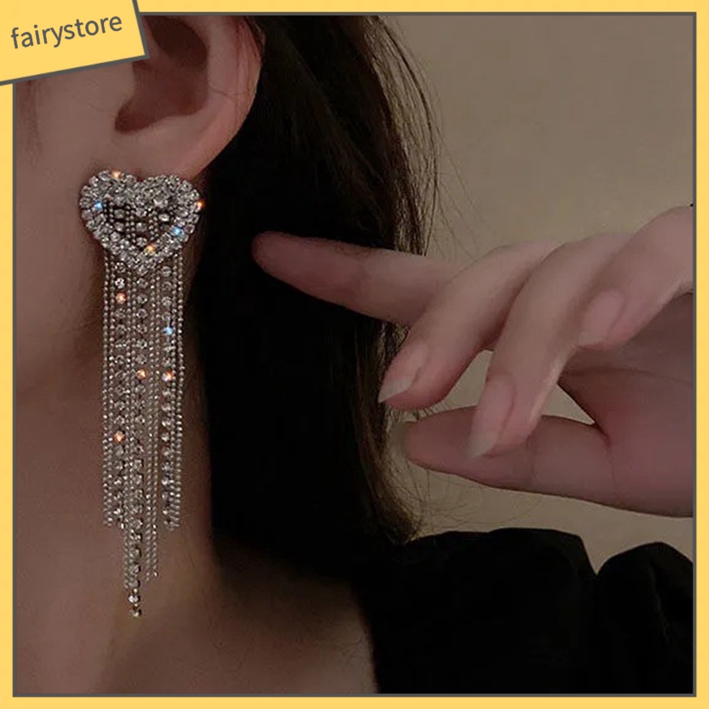 1 Đôi Bông Tai Hình Trái Tim Đính Đá Phối Tua Rua Dành Cho Cô Dâu