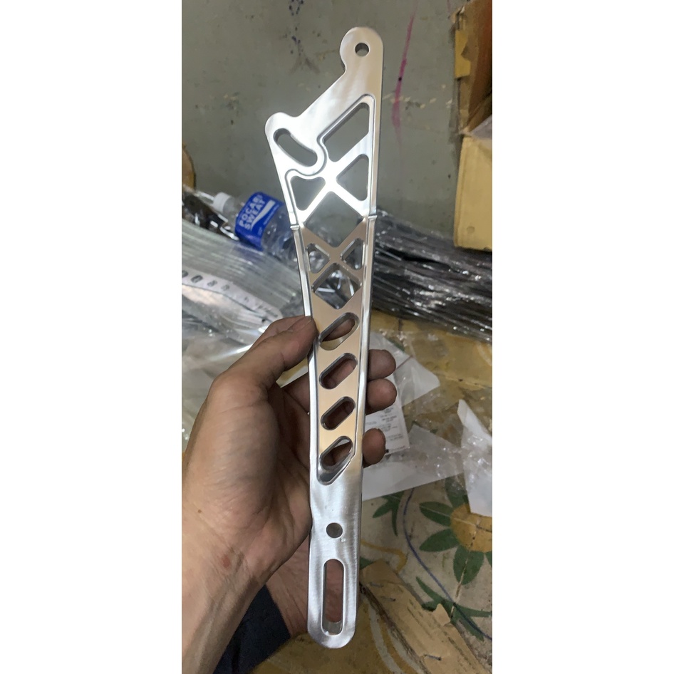 Gác chân Malay+Pas 10 LY treo pô CNC dành cho ex 150 Exciter 150, ex 155 Exciter 155