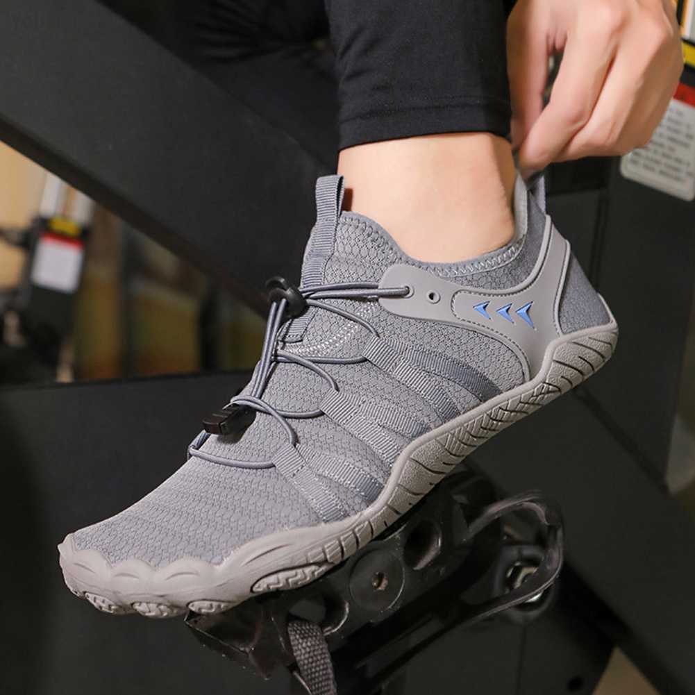 Giày Thể Thao Chống Mòn Thoáng Khí Thời Trang Cho Nam Nữ