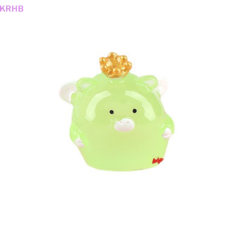 Đồ Chơi Hình Chú Heo Đội Vương Miện Mini Bằng Nhựa Phát Quang Dễ Thương Trang Trí Bảng Điều Khiển Xe Hơi / Nhà Cửa / Sân Vườn Mới