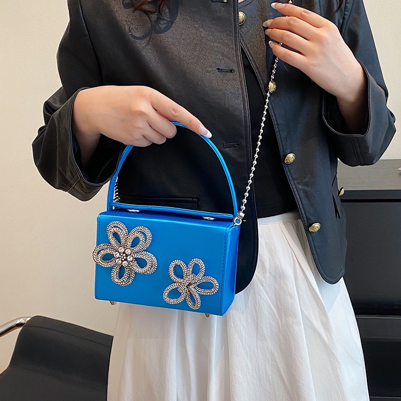 Túi Xách Đeo Chéo Hình Hộp Hoa Phong Cách Mới 2023 Cho Nữ