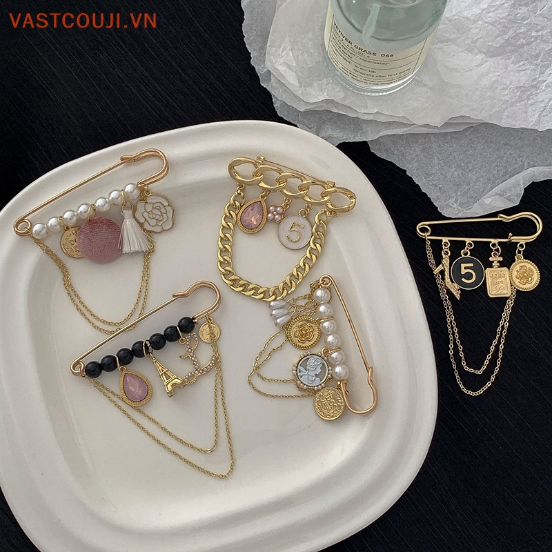 Ghim Cài Áo Hình Hoa Trà Đính Ngọc Trai Lớn Chống Ánh Sáng Cho Nữ