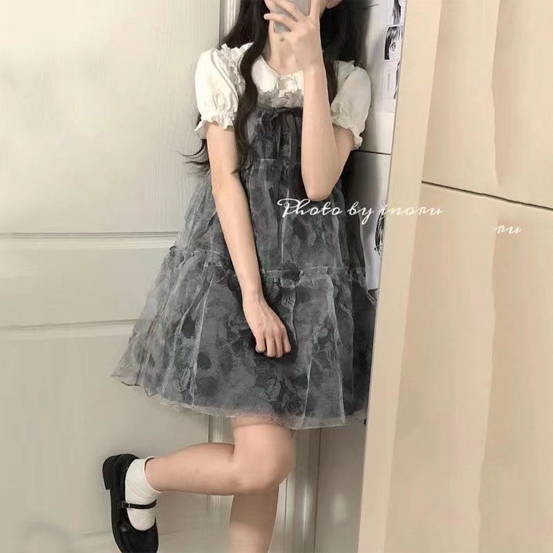 Set Áo Thun Tay Phồng + Chân Váy Hai Dây Màu Đen In Họa Tiết Hoa Hồng / Galaxy Thời Trang Mùa Hè Cho Học Sinh