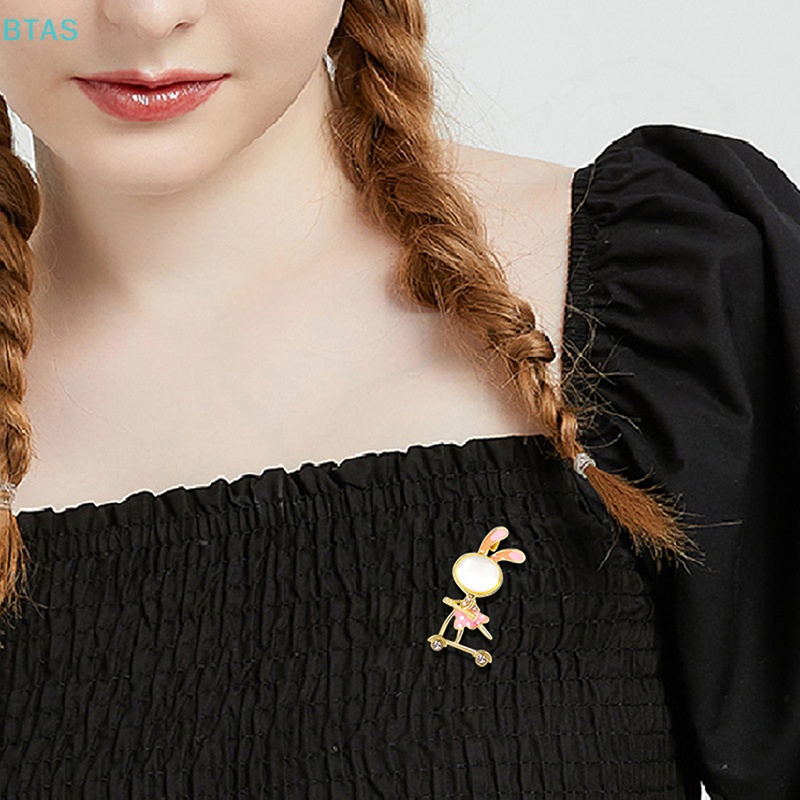 Ghim Cài Áo Hình Thỏ Hoạt Hình Đính Đá Opal Tráng Men Thời Trang Cho Nữ