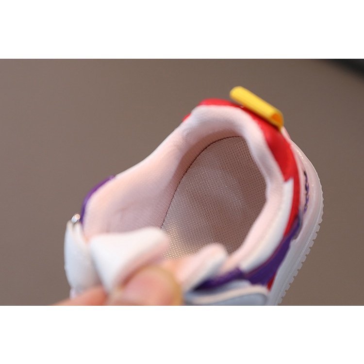 Giày Thể Thao Có Đèn LED Dạ Quang Thời Trang Xuân Thu 2023 Cho Bé