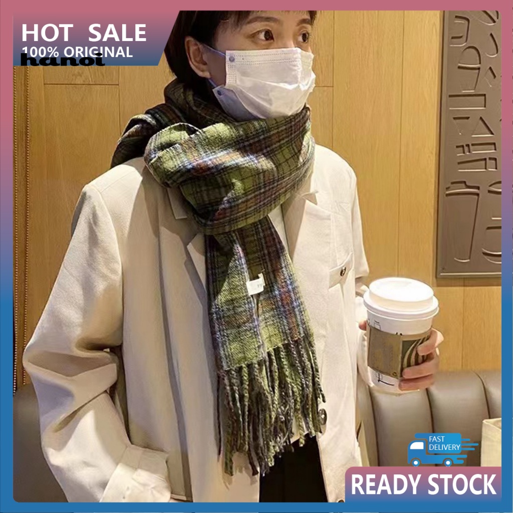 Khăn Choàng Cổ Dài Dày Dặn Họa Tiết Sọc Caro Màu Xanh Lá Phối Tua Rua Thời Trang Thu Đông Cho Nữ