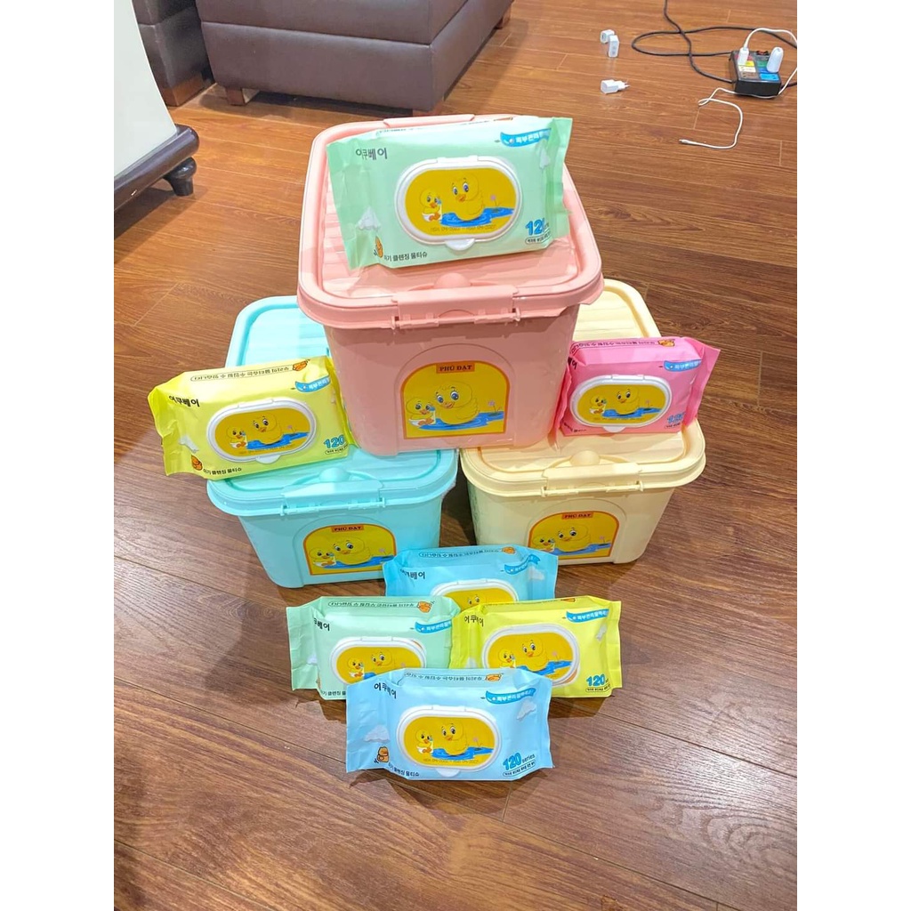 Thùng 10 gói  khăn ướt vịt vàng Phú đạt kháng khuẩn an toàn cho bé