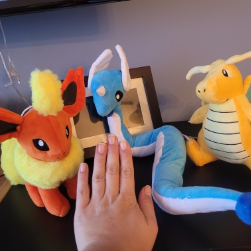 Thú Nhồi Bông Hình Pikachu Dễ Thương 20-25cm