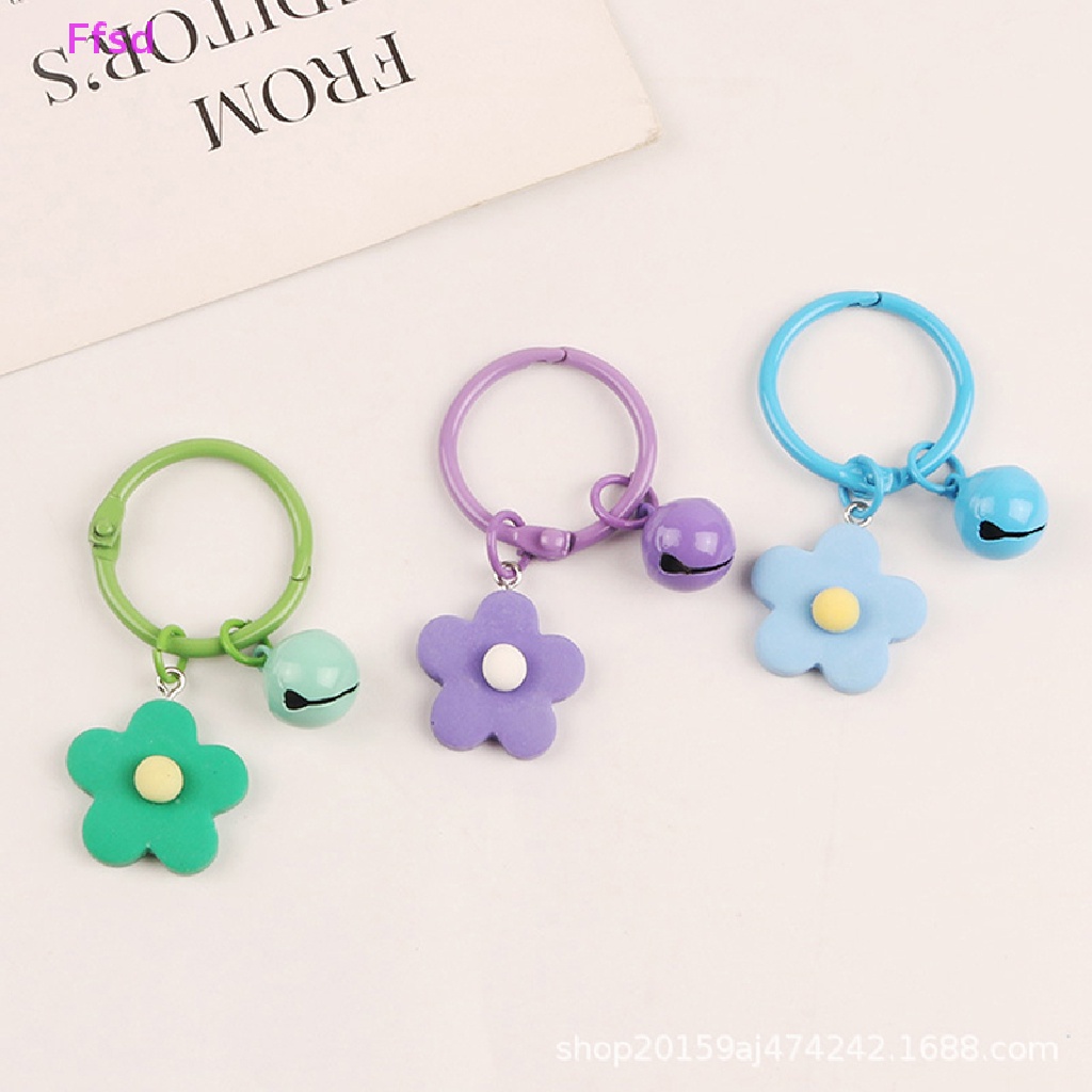 1 Móc Khóa Resin Thủ Công Hình Hoa Hoạt Hình Nhiều Màu Dễ Thương