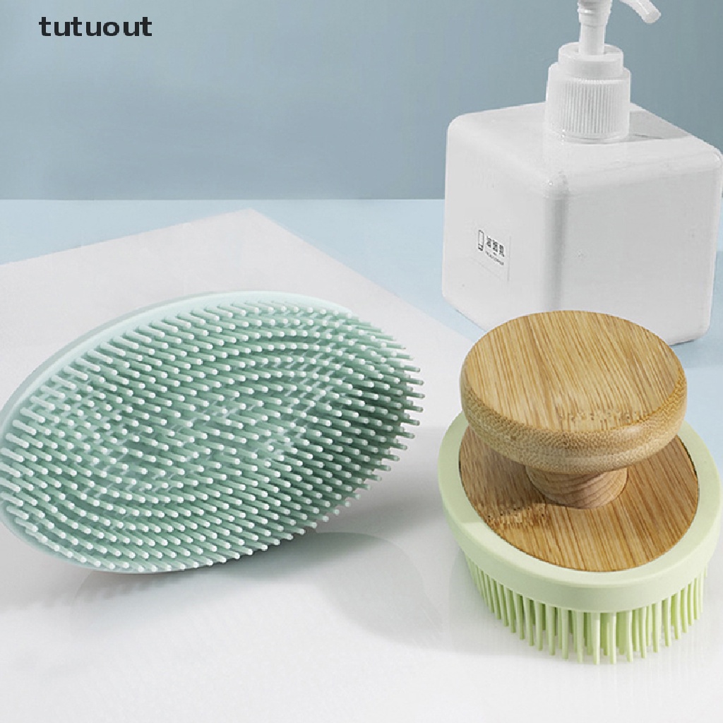 Bàn Chải Tắm Bằng Silicon Với Tay Cầm Bằng Tre Tiện Dụng