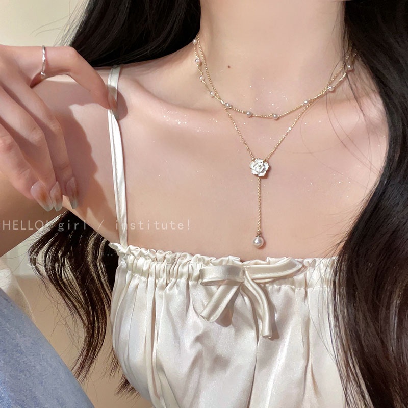 Vòng Cổ Hai Lớp Mặt Hoa Trà Trắng Đính Ngọc Trai Thanh Lịch Cho Nữ