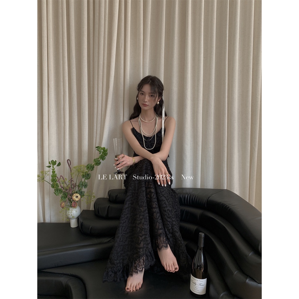 Đầm Hai Dây Phối Ren Bèo Phong Cách Hàn Quốc 2023