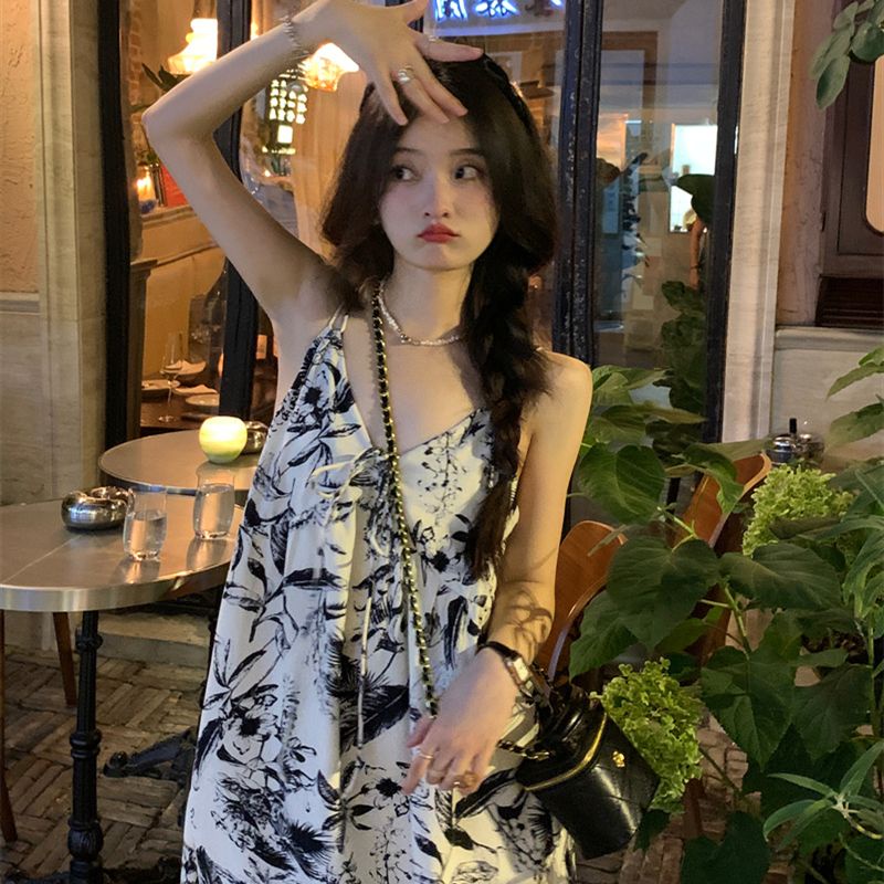 Đầm Hai Dây Cổ Chữ V Họa Tiết Hoa Thiết Kế Mới Thời Trang Mùa Hè Dành Cho Nữ