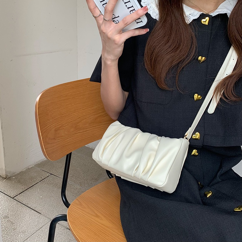 Ielgy Túi Xách Bằng Da Mềm Thiết Kế Hình Đám Mây Xếp Nếp Phối Dây Xích Dễ Phối Đồ Cho Nữ